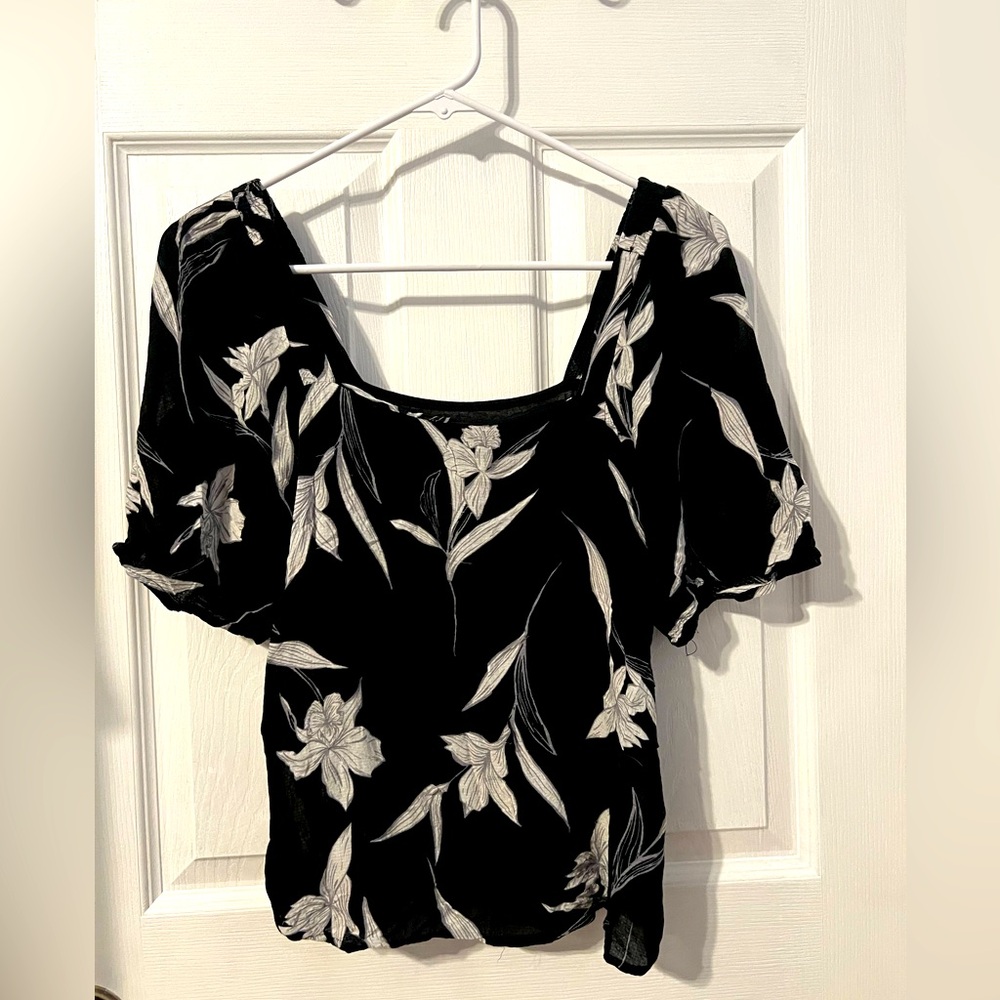 A. New Day ladies teen XS black and white cotton boho summer top